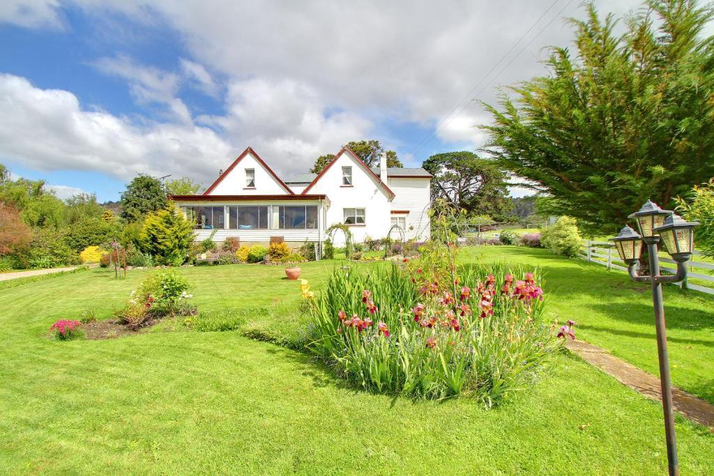 Roslyn House Bed & Breakfast Bushy Park Esterno foto