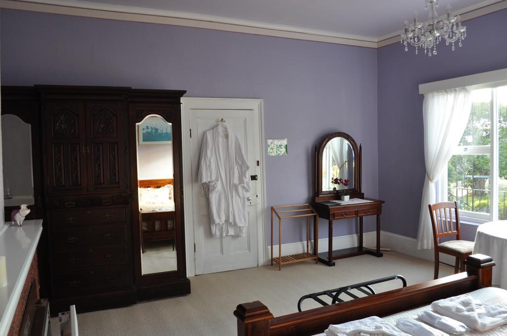 Roslyn House Bed & Breakfast Bushy Park Esterno foto