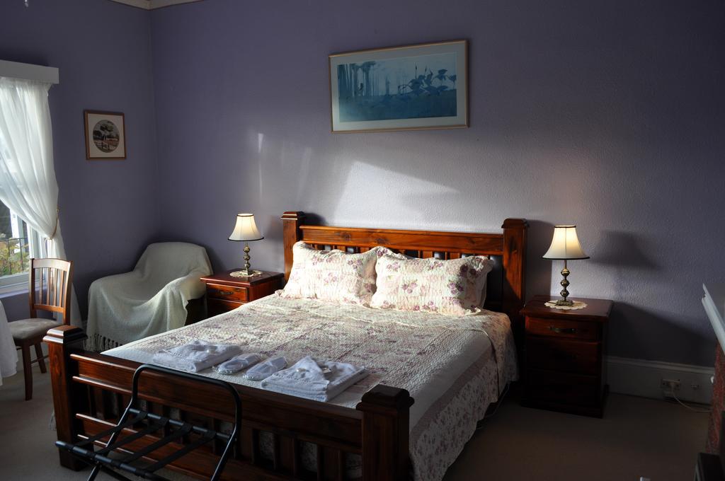 Roslyn House Bed & Breakfast Bushy Park Esterno foto