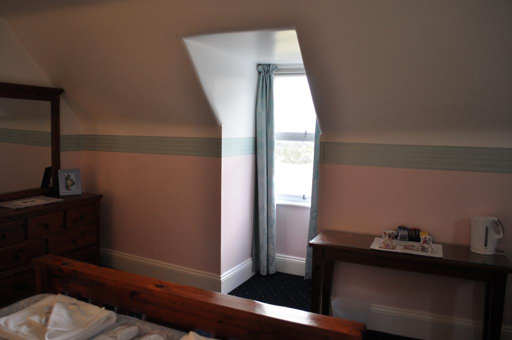 Roslyn House Bed & Breakfast Bushy Park Esterno foto