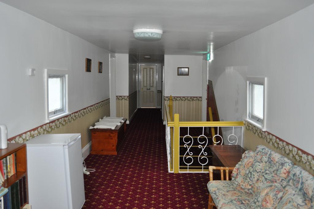 Roslyn House Bed & Breakfast Bushy Park Esterno foto