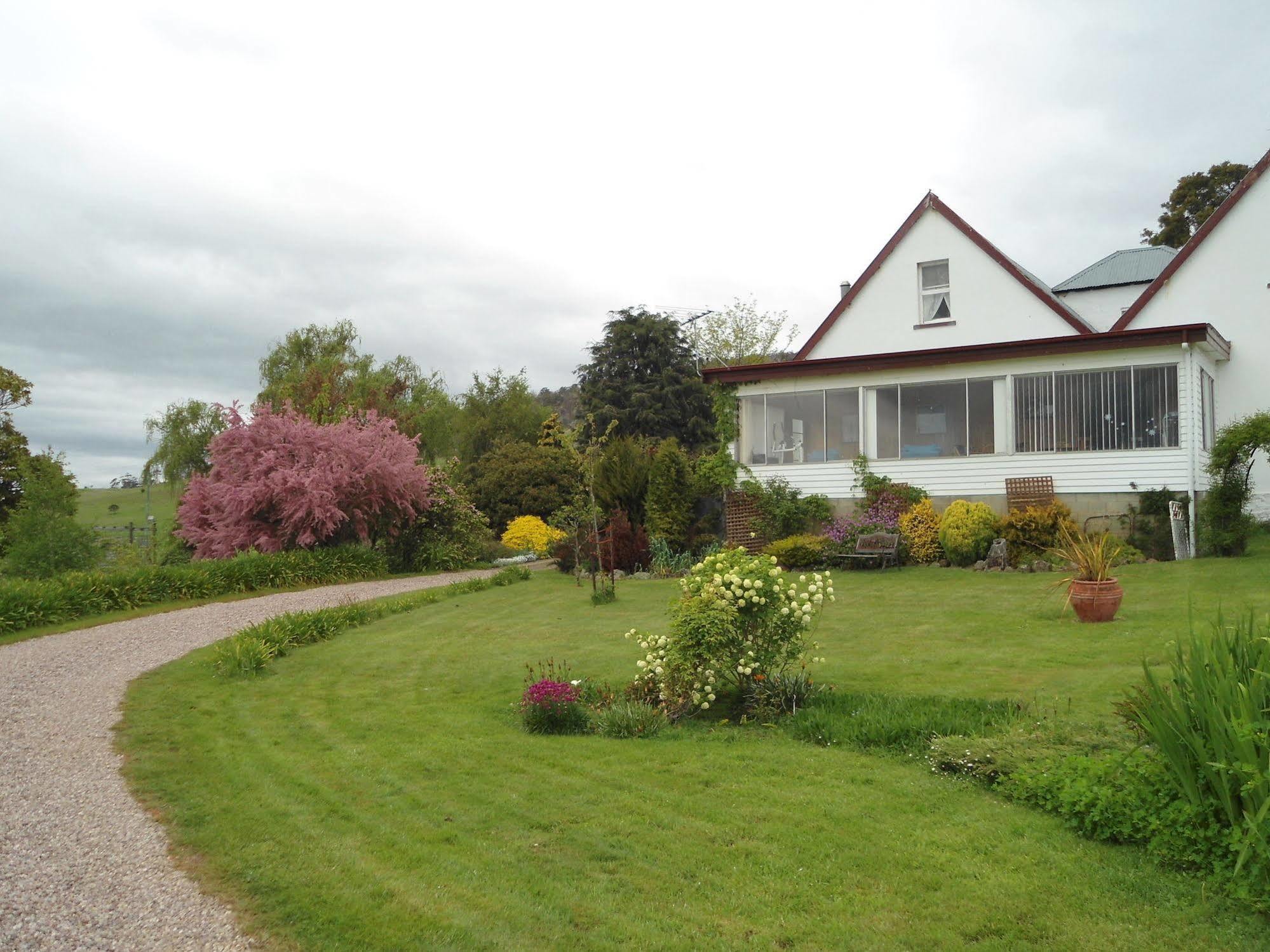 Roslyn House Bed & Breakfast Bushy Park Esterno foto