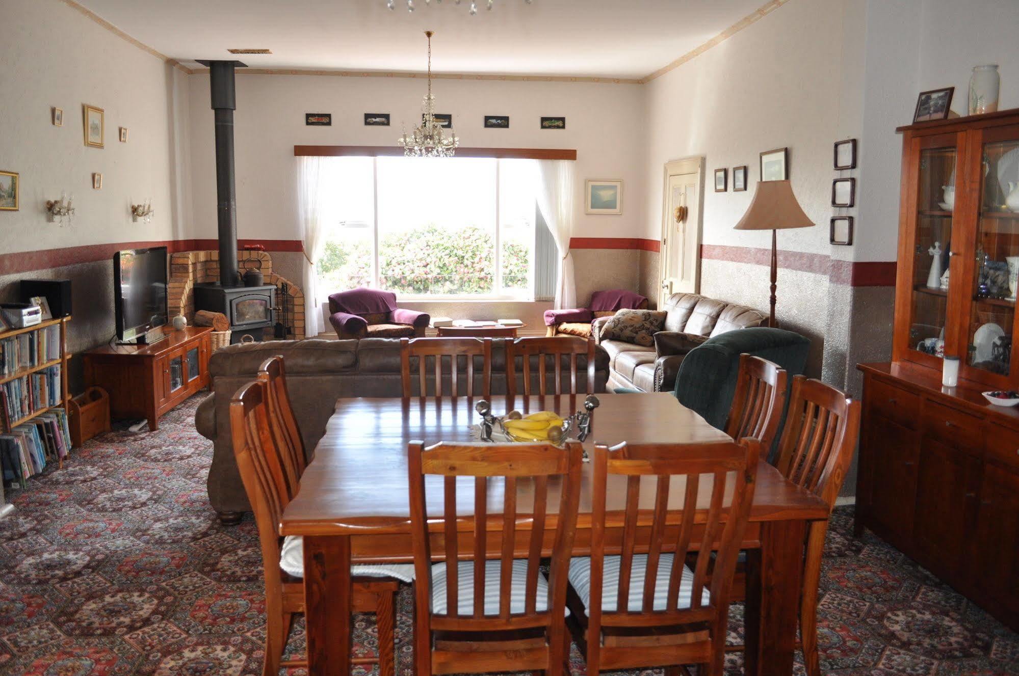 Roslyn House Bed & Breakfast Bushy Park Esterno foto