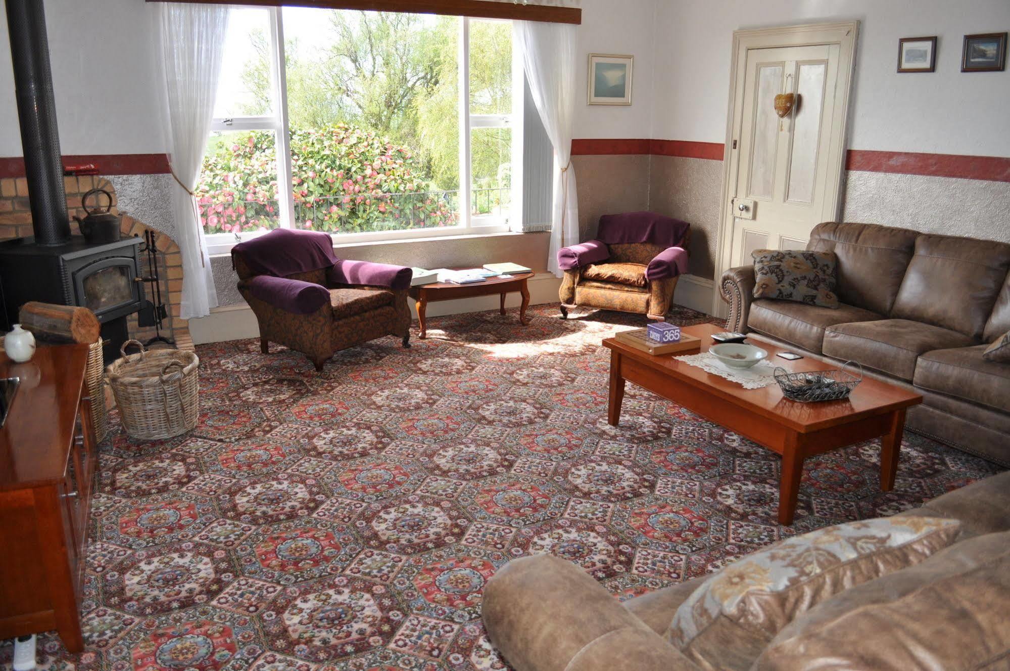 Roslyn House Bed & Breakfast Bushy Park Esterno foto